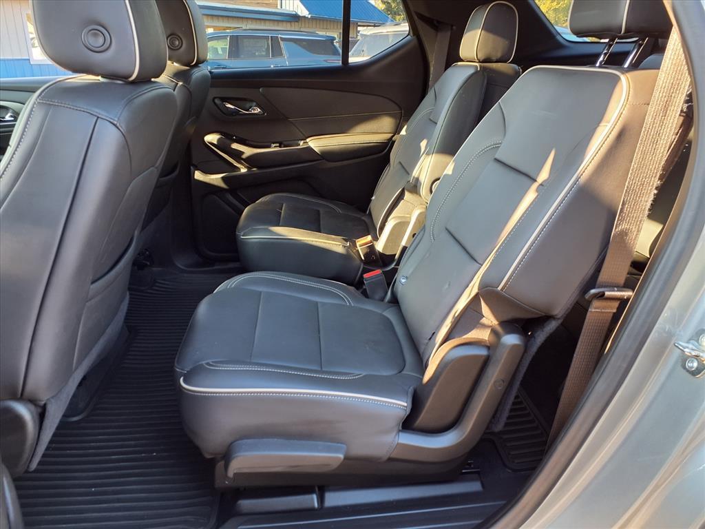 used 2023 Chevrolet Traverse car, priced at $37,519