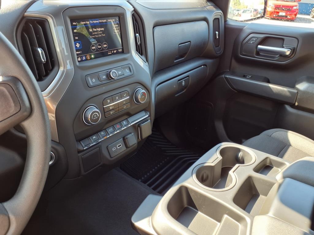 new 2025 Chevrolet Silverado 1500 car, priced at $42,425