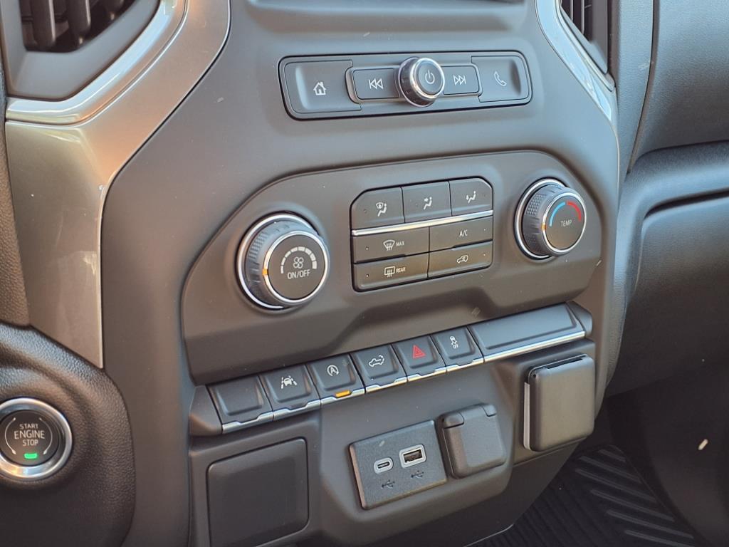 new 2025 Chevrolet Silverado 1500 car, priced at $42,425