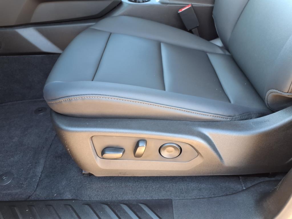 new 2026 Chevrolet Colorado car, priced at $45,960