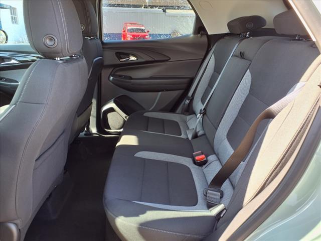 new 2025 Chevrolet TrailBlazer car, priced at $28,475