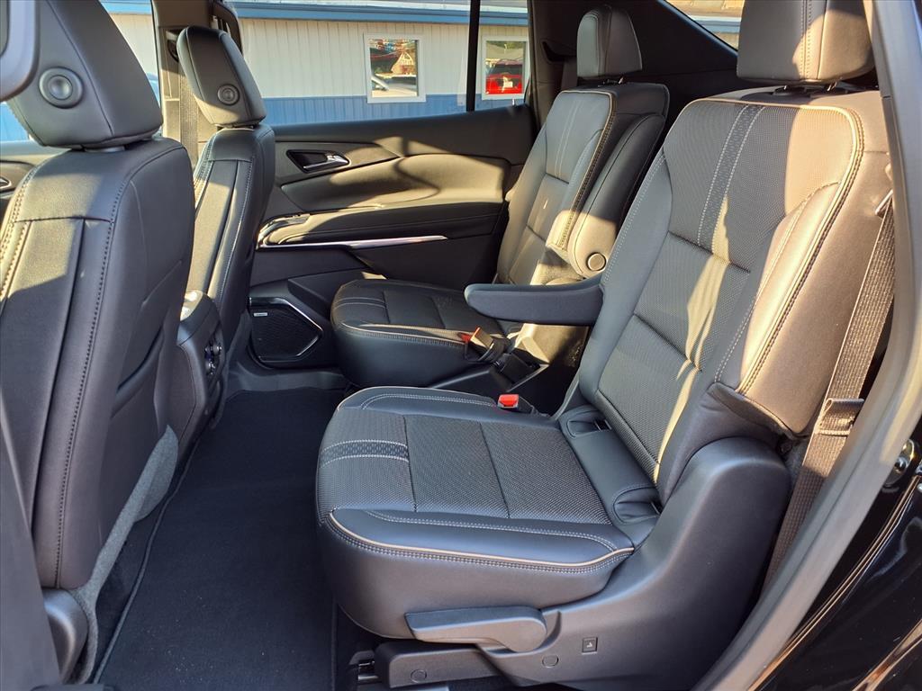 new 2026 Chevrolet Traverse car, priced at $53,195