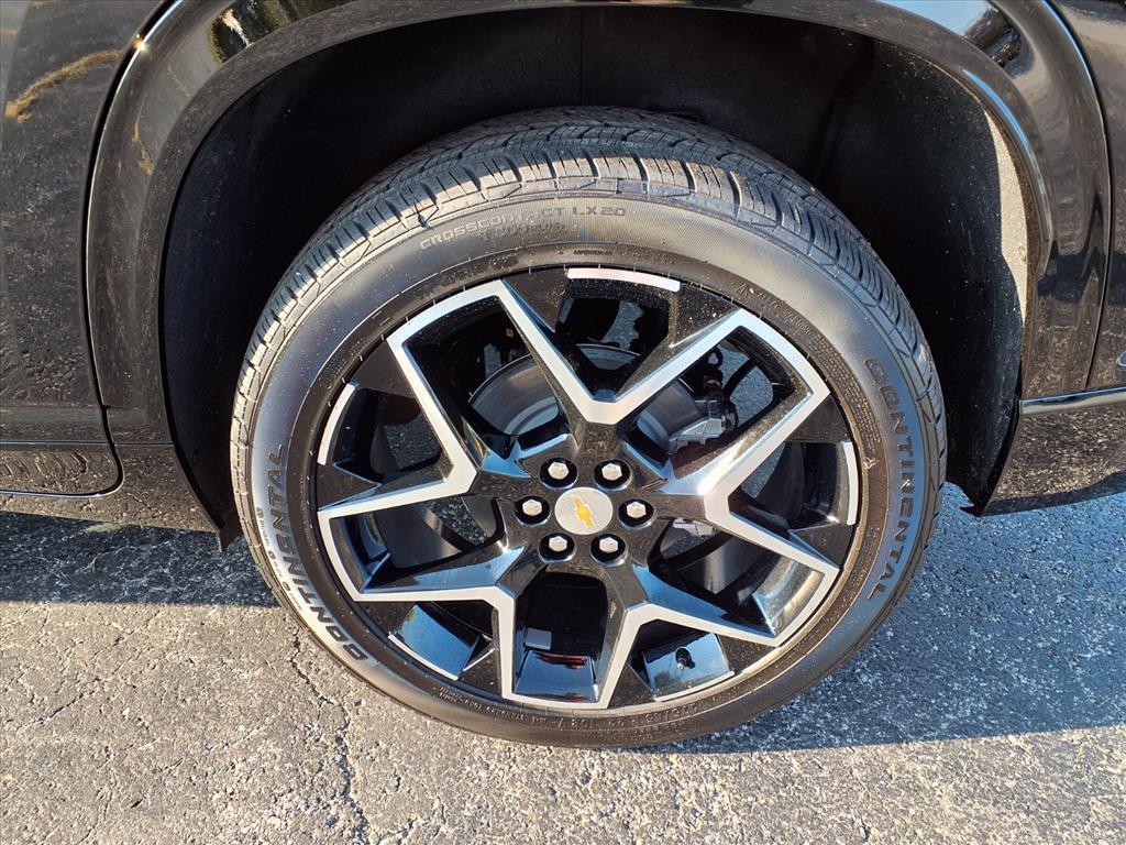 new 2026 Chevrolet Traverse car, priced at $53,195