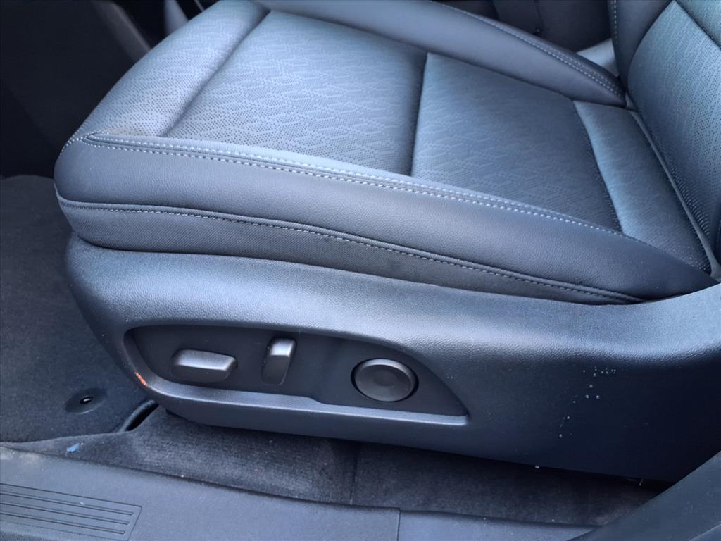 new 2026 Chevrolet Equinox car, priced at $35,325