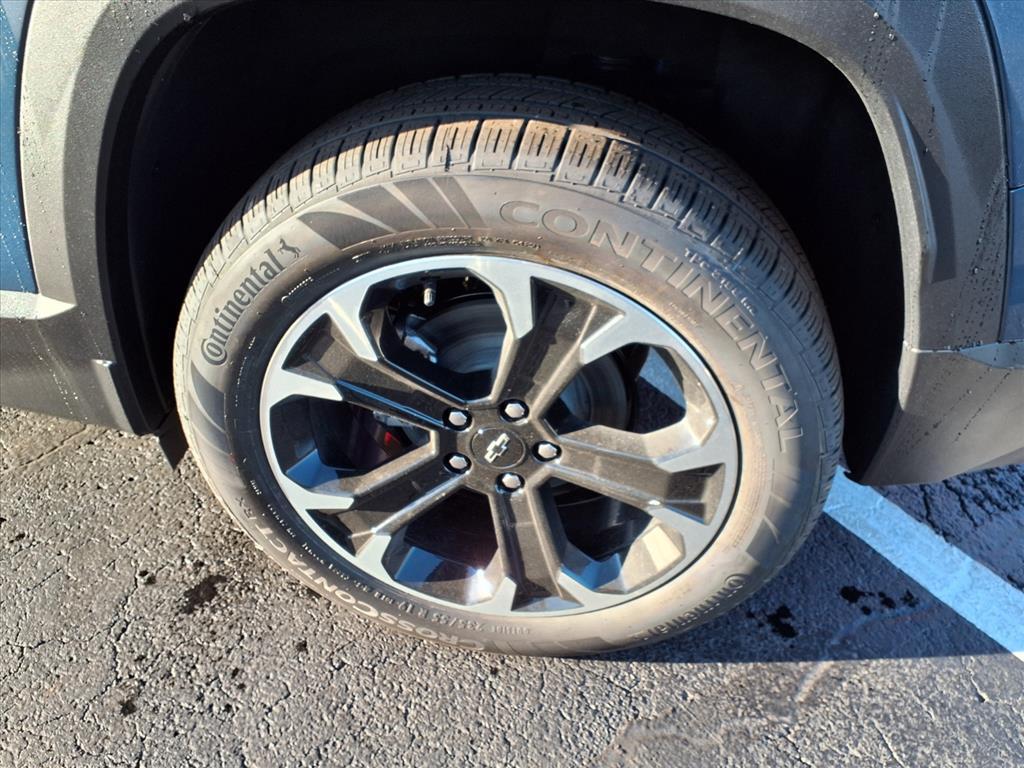 new 2026 Chevrolet Equinox car, priced at $35,325