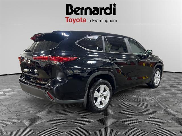 used 2023 Toyota Highlander car, priced at $36,987