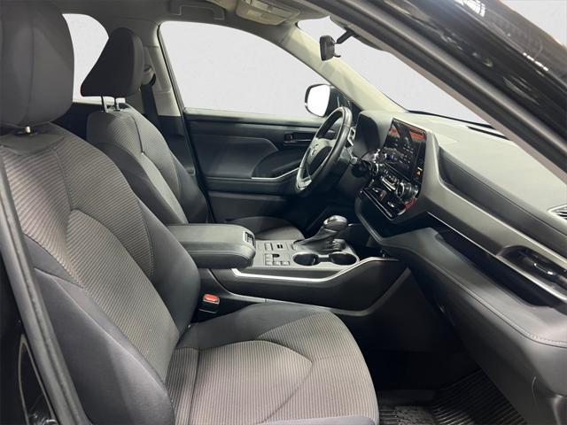 used 2023 Toyota Highlander car, priced at $36,987