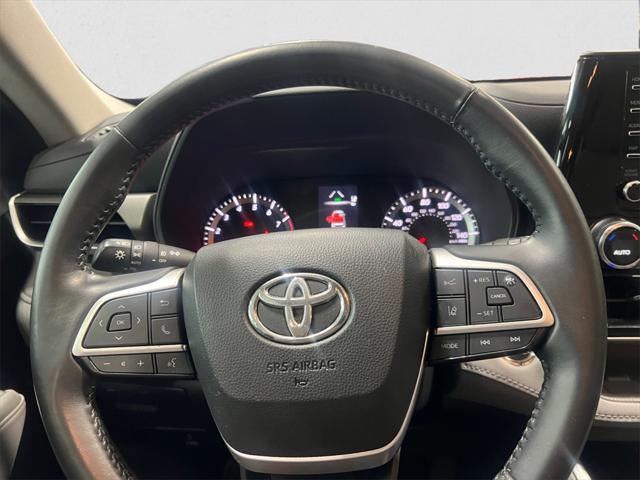 used 2022 Toyota Highlander car, priced at $30,479