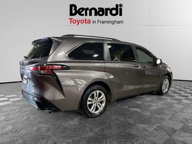 used 2022 Toyota Sienna car, priced at $43,874