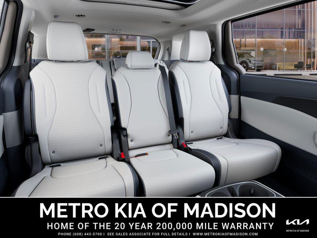 new 2026 Kia Carnival Hybrid car, priced at $55,170