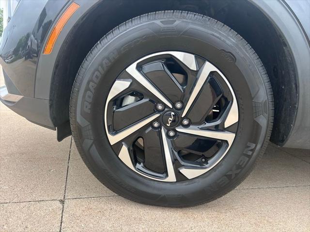 used 2023 Kia Sportage Hybrid car, priced at $27,700