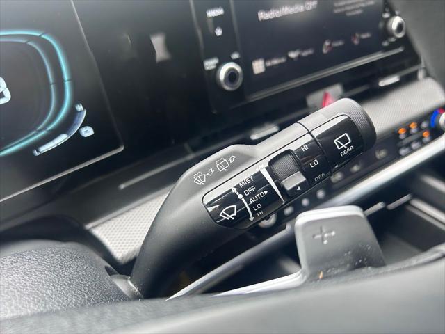 used 2023 Kia Sportage Hybrid car, priced at $27,700
