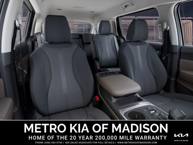 new 2025 Kia Carnival car, priced at $39,300