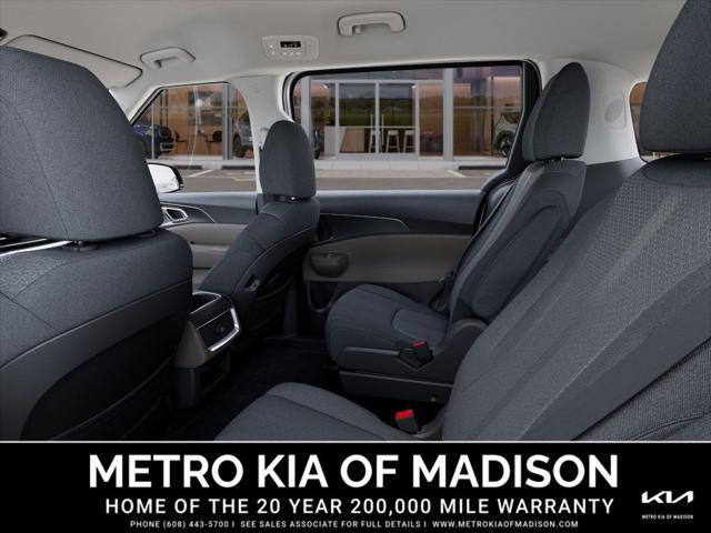 new 2025 Kia Carnival car, priced at $39,300