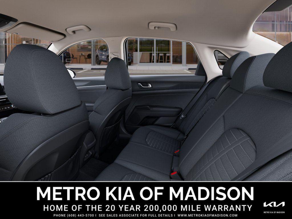new 2025 Kia K5 car, priced at $29,045