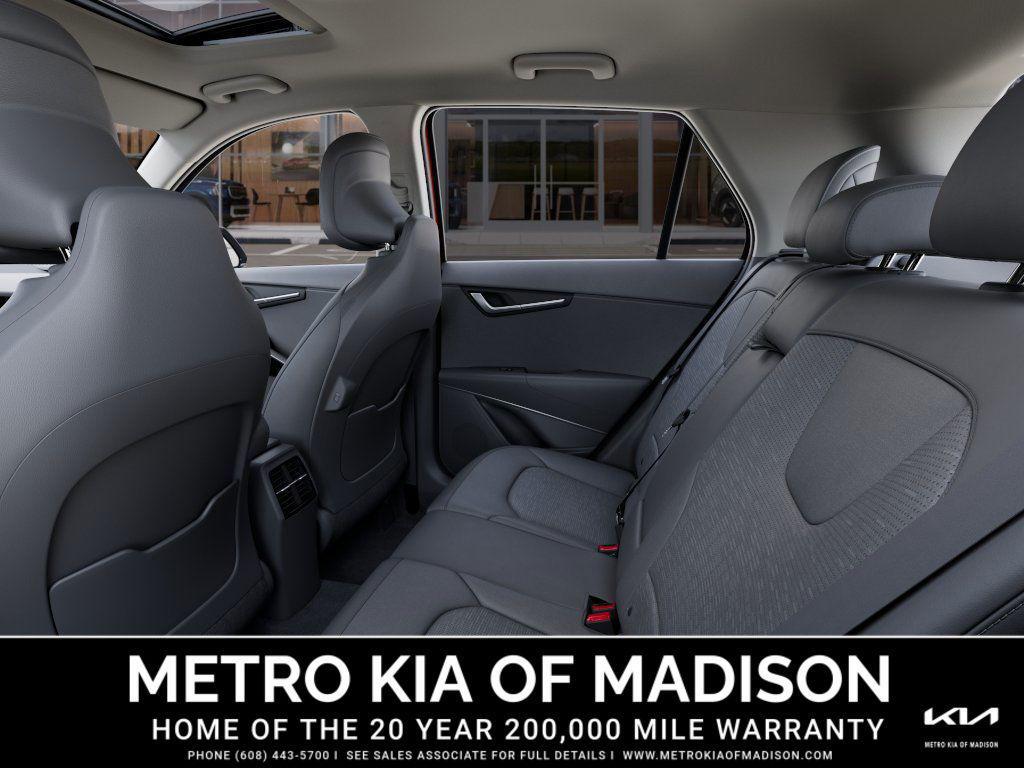 new 2025 Kia Niro car, priced at $35,305
