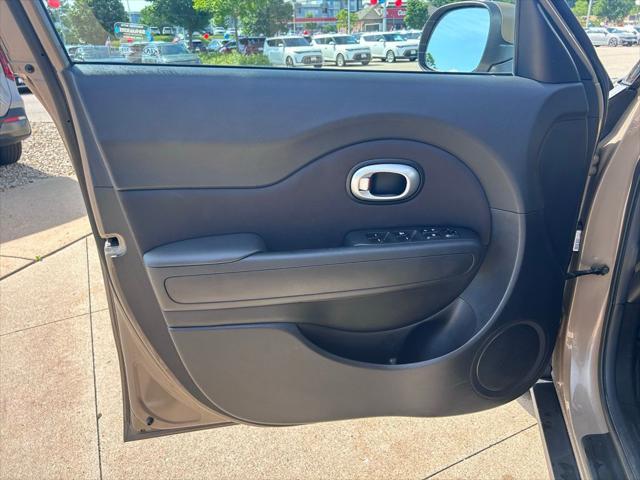 used 2016 Kia Soul car, priced at $6,000