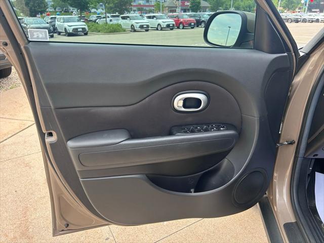 used 2015 Kia Soul car, priced at $6,700