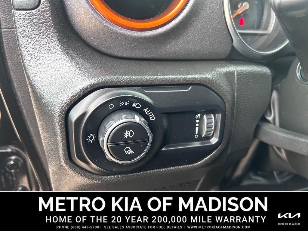 used 2023 Jeep Gladiator car, priced at $40,000