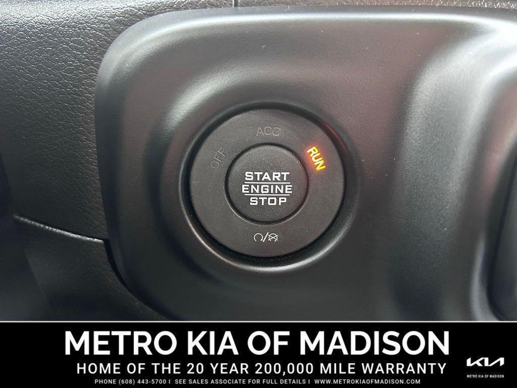 used 2023 Jeep Gladiator car, priced at $40,000