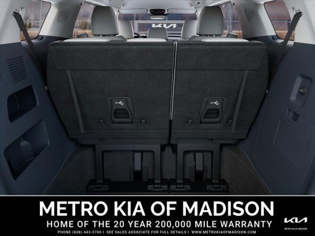 new 2025 Kia Carnival Hybrid car, priced at $45,380