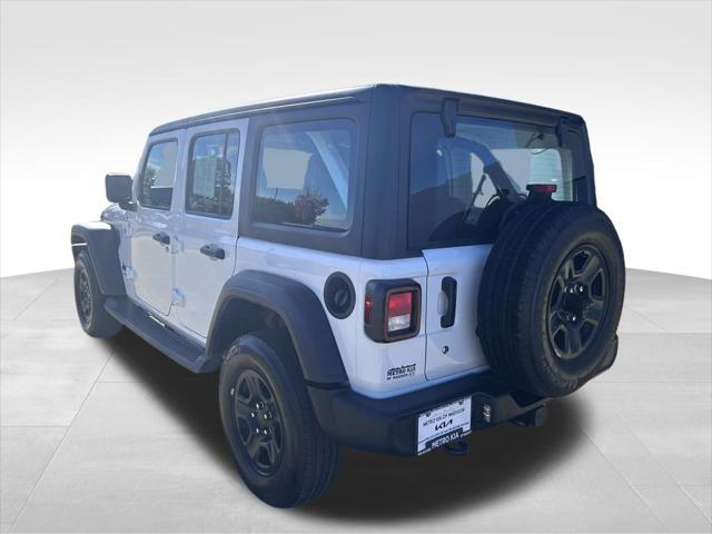 used 2022 Jeep Wrangler Unlimited car, priced at $33,912