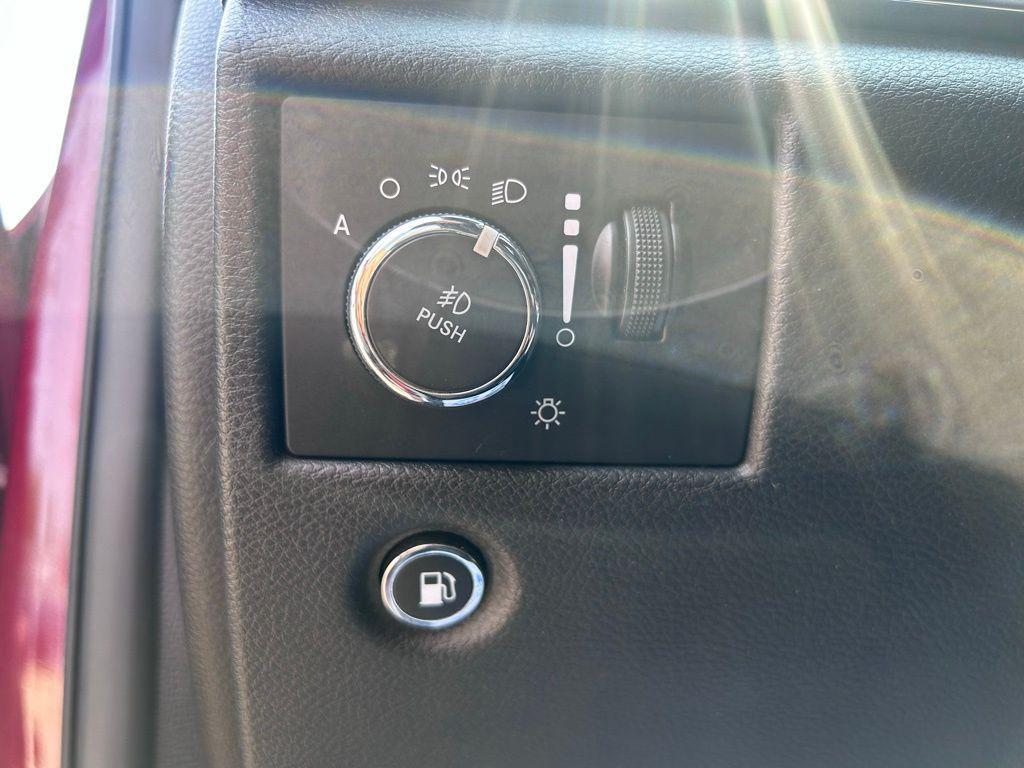 used 2019 Jeep Grand Cherokee car, priced at $18,600