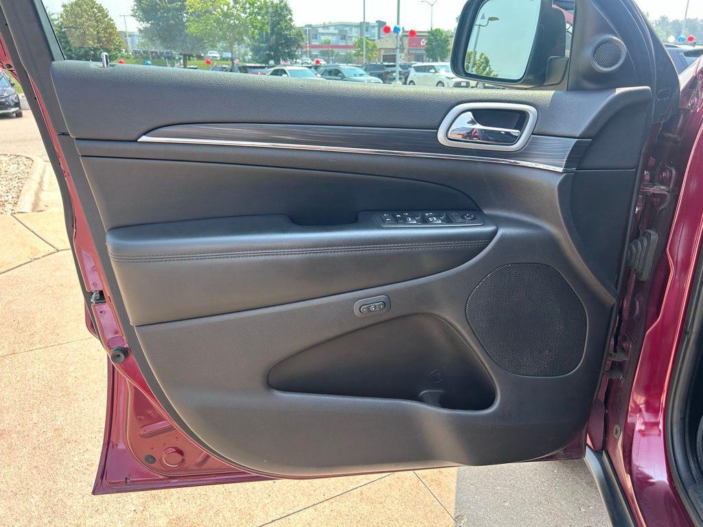 used 2019 Jeep Grand Cherokee car, priced at $18,600