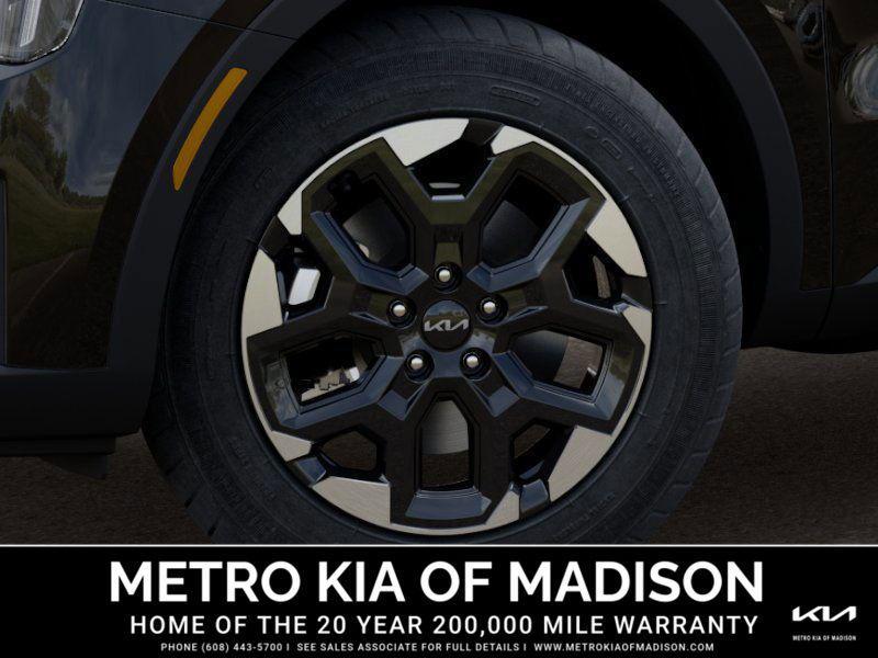new 2025 Kia Sorento car, priced at $38,010