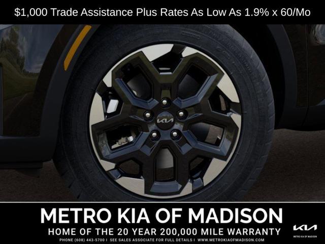 new 2025 Kia Sorento car, priced at $38,010