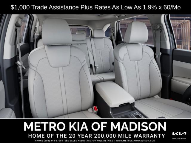 new 2025 Kia Sorento car, priced at $38,010