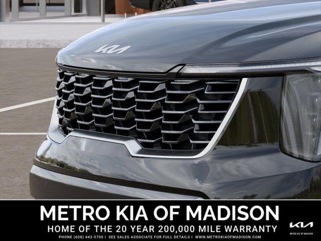 new 2025 Kia Sorento car, priced at $38,010