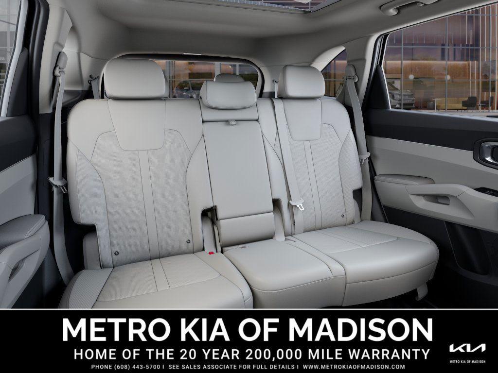 new 2025 Kia Sorento car, priced at $38,010