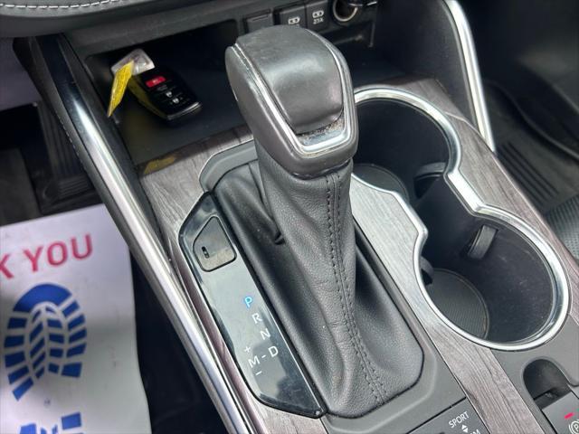 used 2021 Toyota Highlander car, priced at $38,000