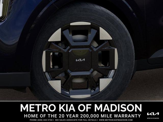 new 2025 Kia Carnival car, priced at $42,730