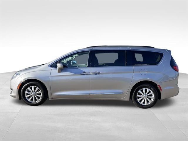 used 2017 Chrysler Pacifica car, priced at $11,500