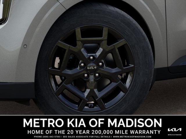 new 2025 Kia Carnival Hybrid car, priced at $54,895