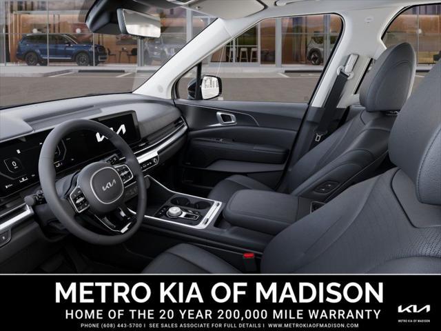new 2025 Kia Carnival Hybrid car, priced at $54,895