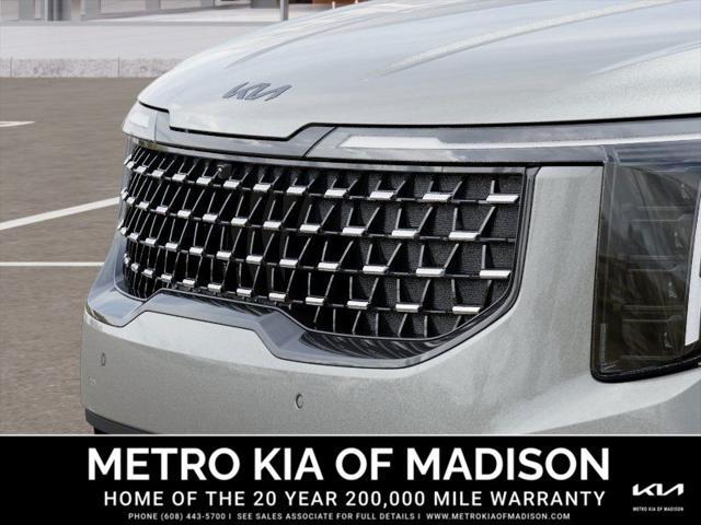 new 2025 Kia Carnival Hybrid car, priced at $54,895