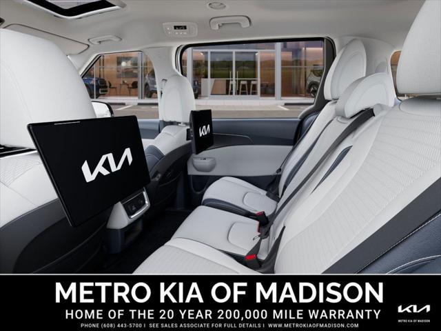 new 2025 Kia Carnival Hybrid car, priced at $57,280
