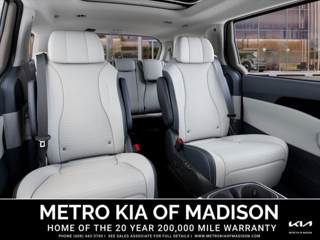 new 2025 Kia Carnival Hybrid car, priced at $55,390