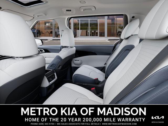 new 2025 Kia Carnival Hybrid car, priced at $55,390