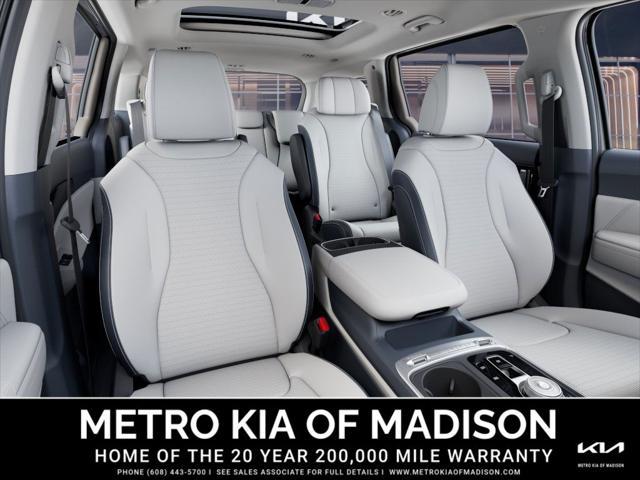 new 2025 Kia Carnival Hybrid car, priced at $55,390