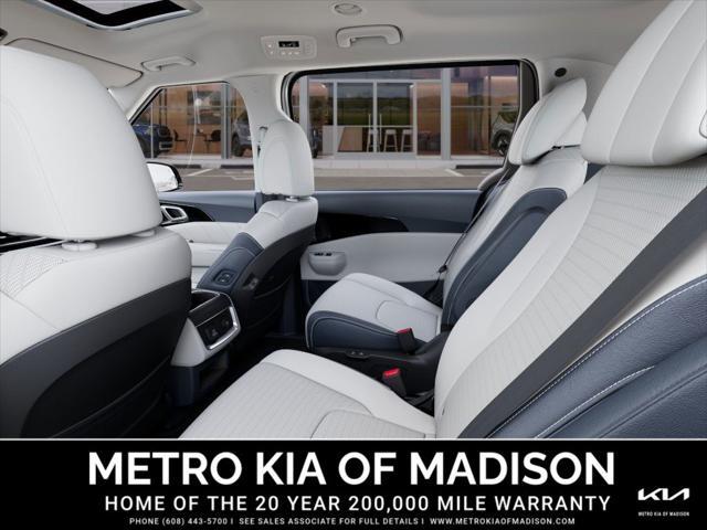 new 2025 Kia Carnival Hybrid car, priced at $55,390