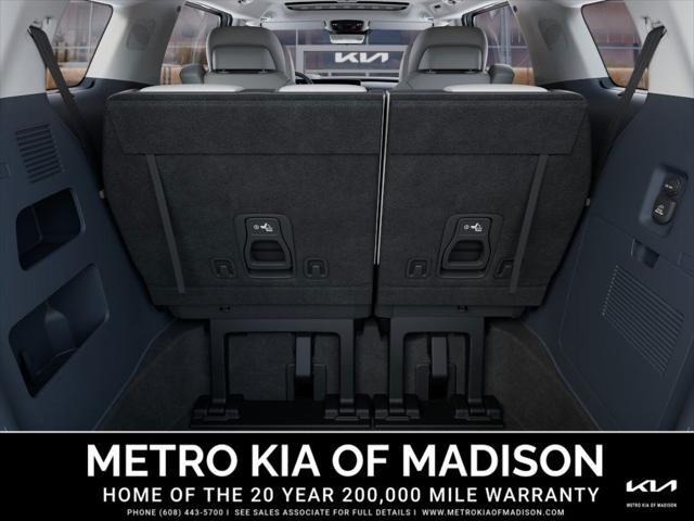 new 2025 Kia Carnival Hybrid car, priced at $55,390