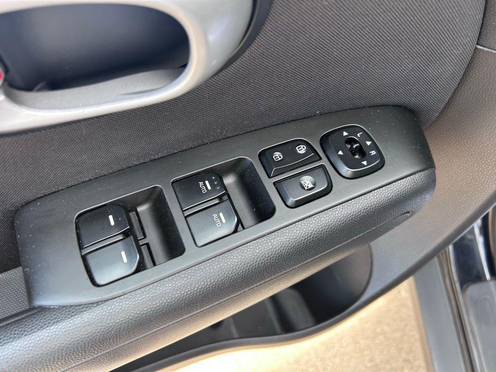 used 2014 Kia Soul car, priced at $7,100