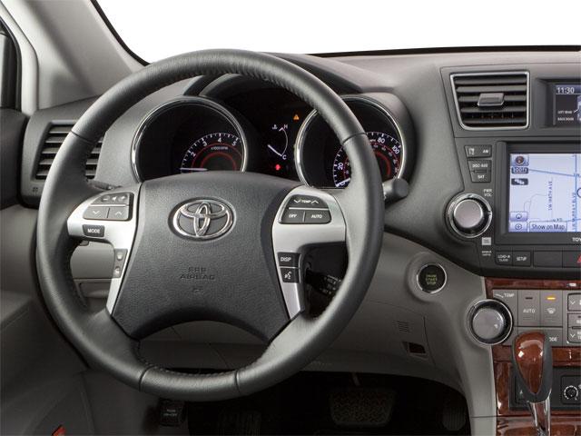 used 2013 Toyota Highlander car