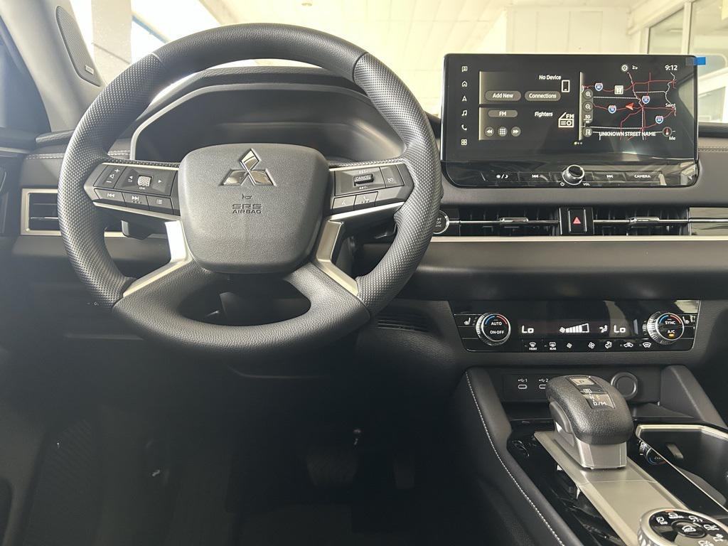 new 2025 Mitsubishi Outlander car, priced at $32,094