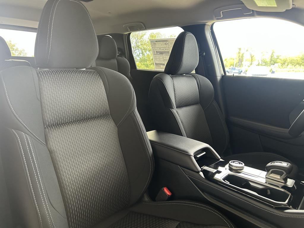 new 2025 Mitsubishi Outlander car, priced at $32,094