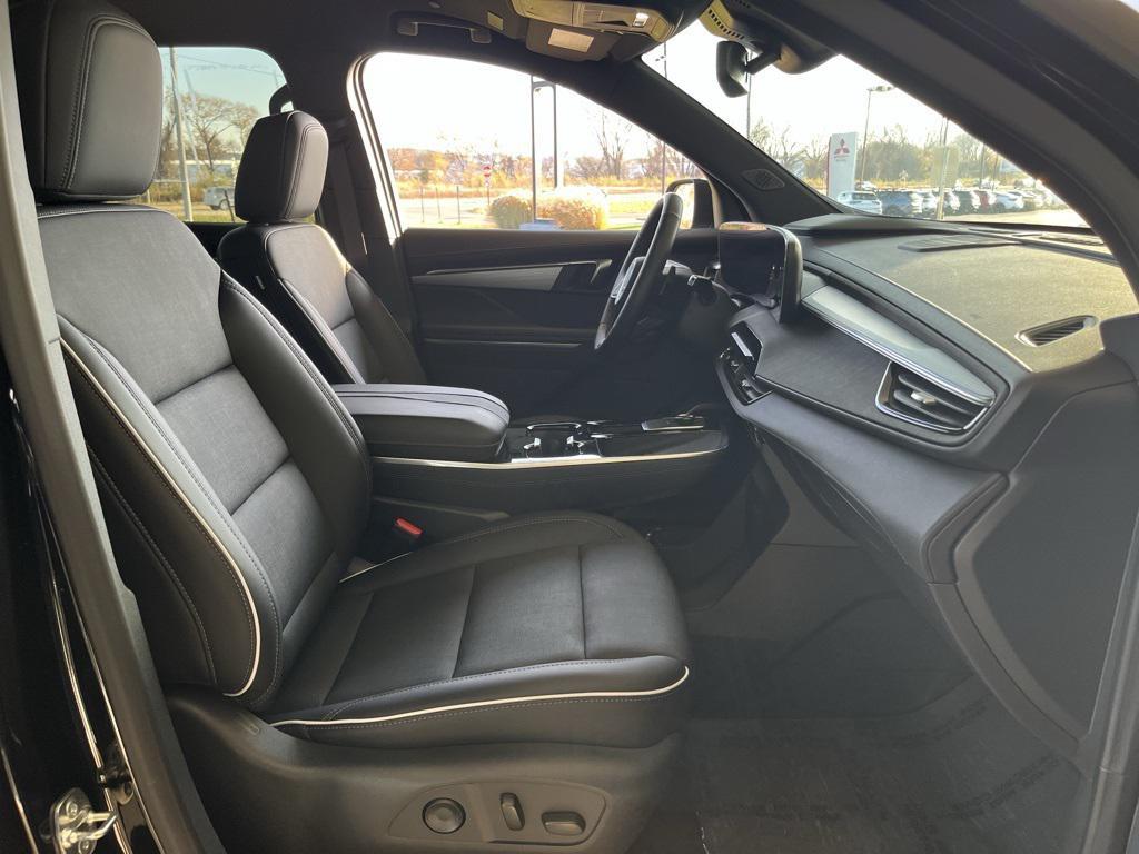 used 2025 Buick Enclave car, priced at $37,479